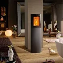 Austroflamm-Kaminofen-Mr-Wu-Stahlfront-Ambient-1_900x900.webp