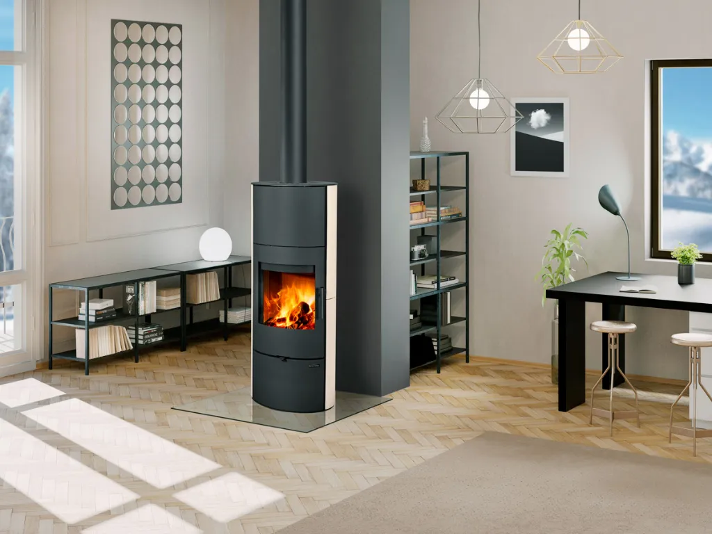 evora_h_keramik_kaminofen_romotop_interier_big.webp