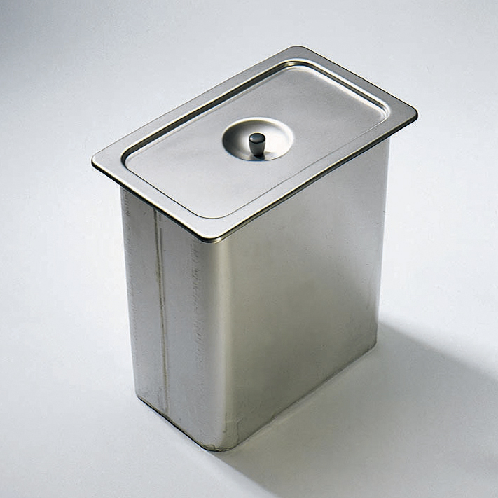 Wasserschiff mit Deckel