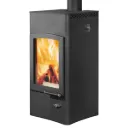 Lucy Cook mit Kochplatte Austroflamm Kaminofen
